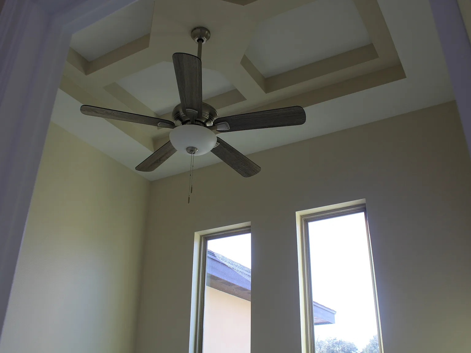 4 bed, 1584 sqft, $2,100 — Photo 2