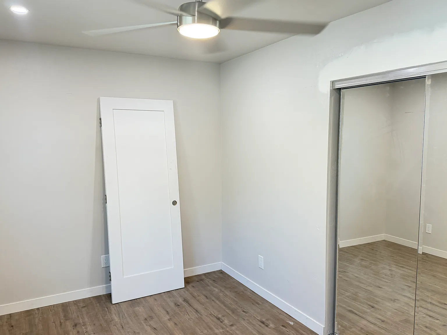 3 bed, 1100 sqft, $3,100 — Photo 4