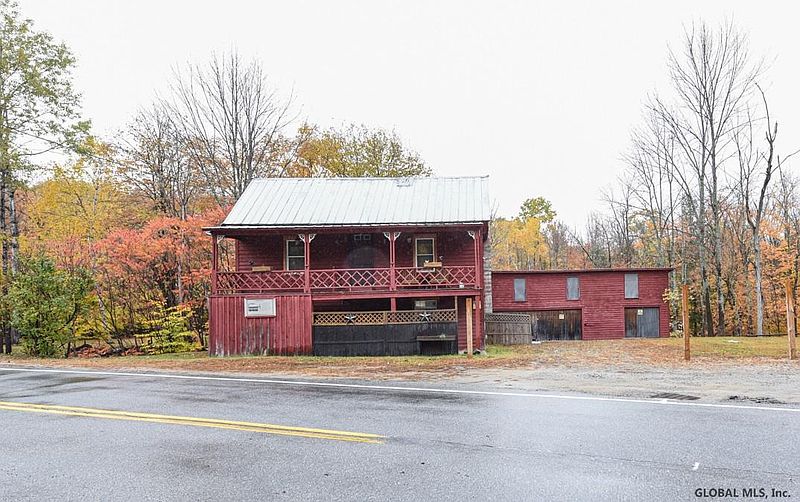5th image of 257 HARRISBURG Road