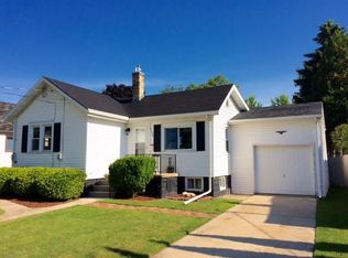 2308 11th St, Two Rivers, WI 54241