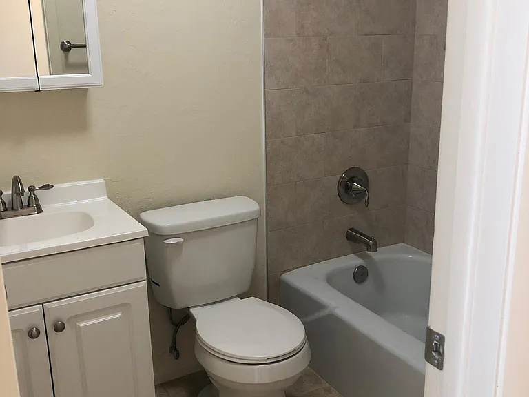 12729 McGregor Blvd #10 — Photo 7