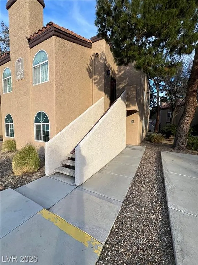 9325 W Desert Inn Rd. #206 — Photo 1
