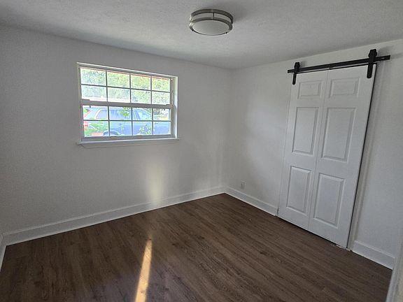 5th image of 7772 LAKE PARK Drive