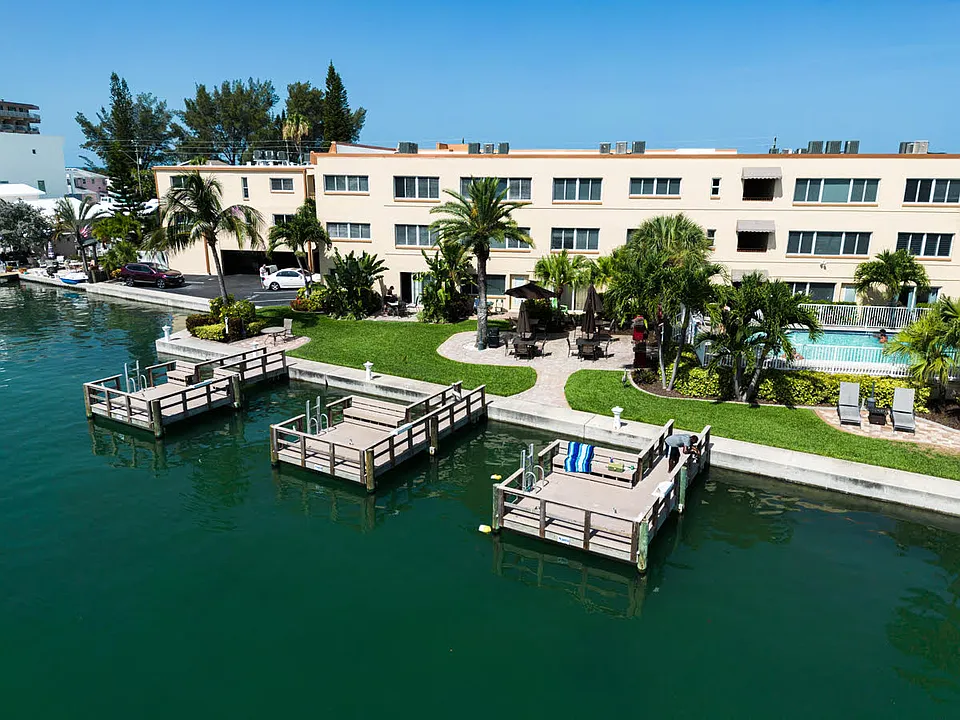 10265 Gulf Blvd