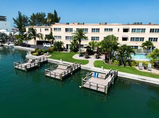 10265 Gulf Blvd, Treasure Island, FL 33706