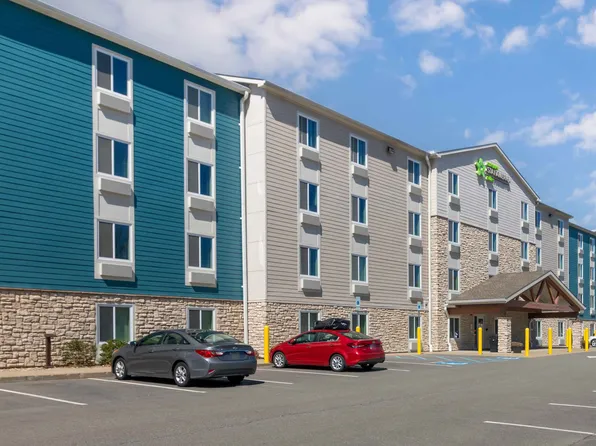 Nashua - Merrimack, 2 Executive Park Dr, Merrimack, NH 03054