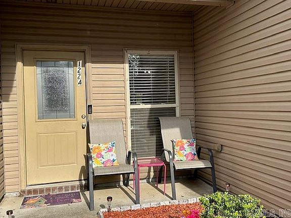 2nd image of 1224 Ridgecrest Dr