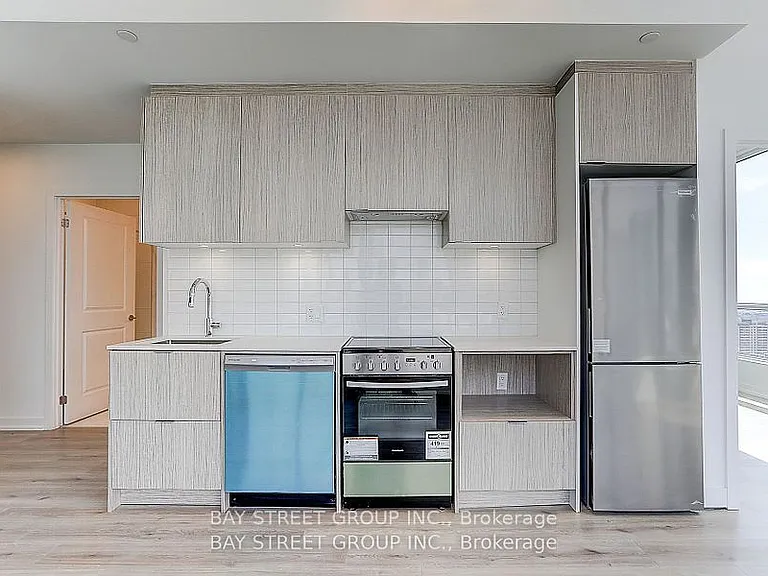 395 Bloor St E #2802 — Photo 9
