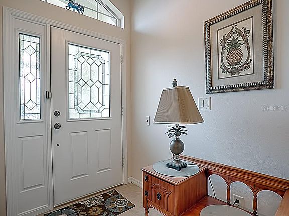 4th image of 5604 Aurora Dr