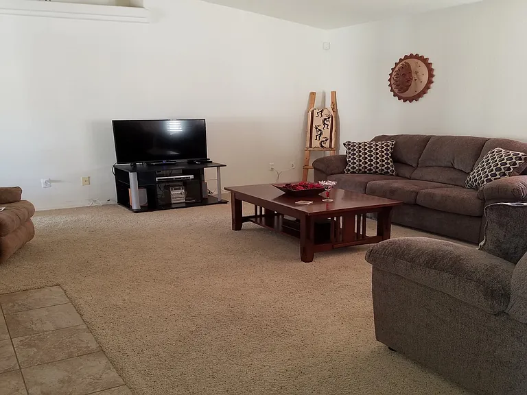3179 Saratoga Ave — Photo 7