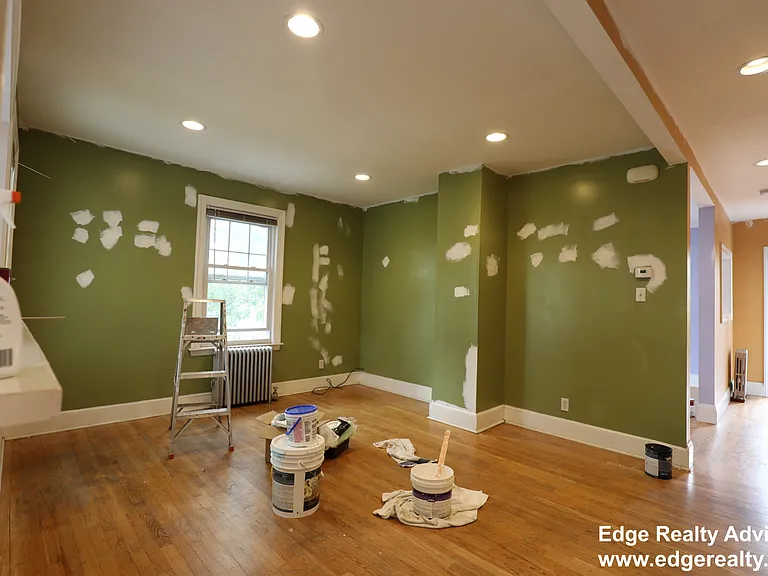 19 Lothrop St #2 — Photo 4