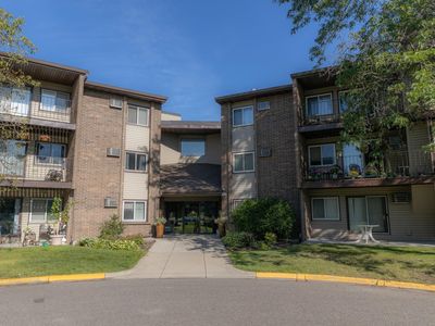 3425 Golfview Dr APT 317, Eagan, MN, 55123
