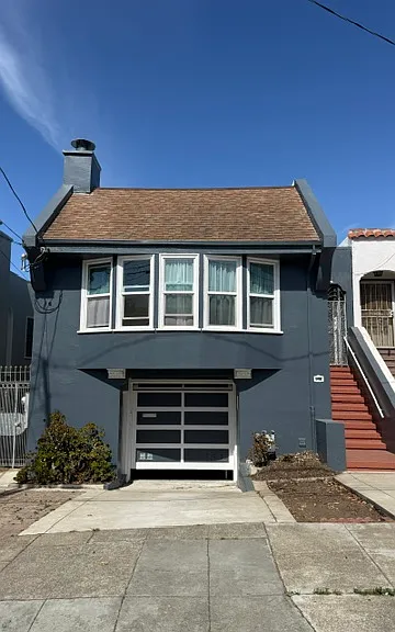 2317 30th Ave — Photo 1