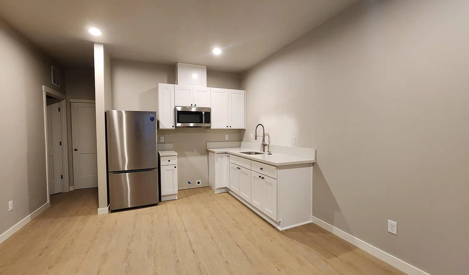 2 bed, 600 sqft, $1,595 — Photo 2