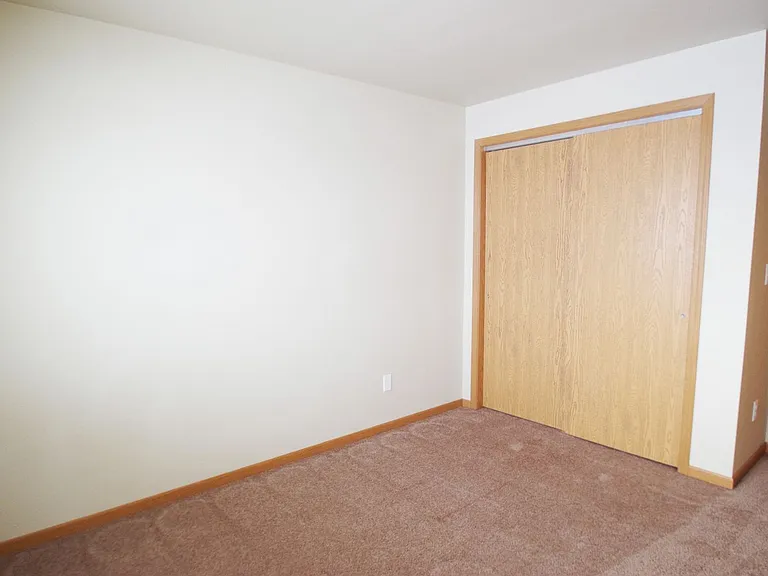 Belcastle Apartments — Photo 89