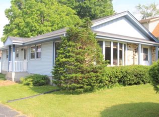 2123 Patricia Ln, Waukesha, WI 53188