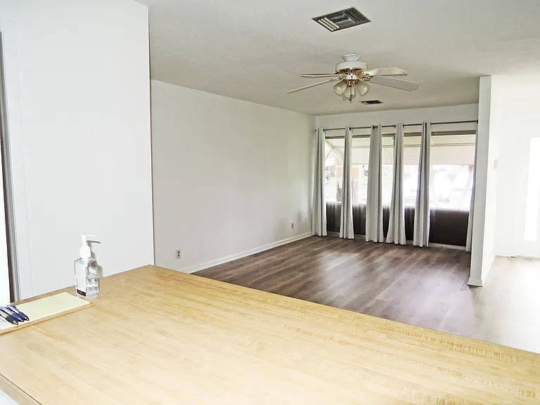 322 Colony Ln #C — Photo 6