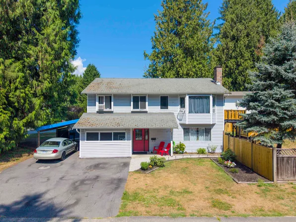 20835 Wicklund Ave, Maple Ridge, BC V2X 8E8