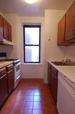 Rented by Bond New York | media 12