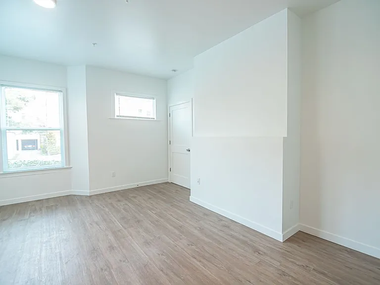 Union Apartments — Photo 4