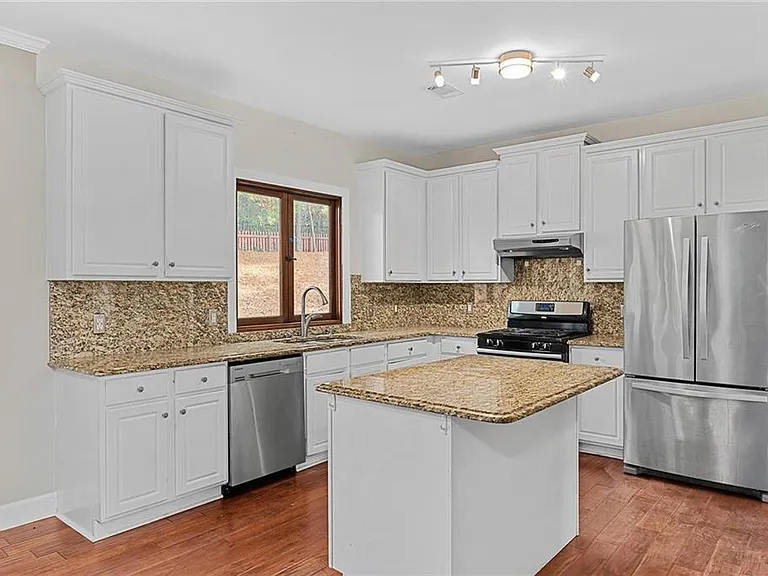 560 Kimball Crest Ct — Photo 16