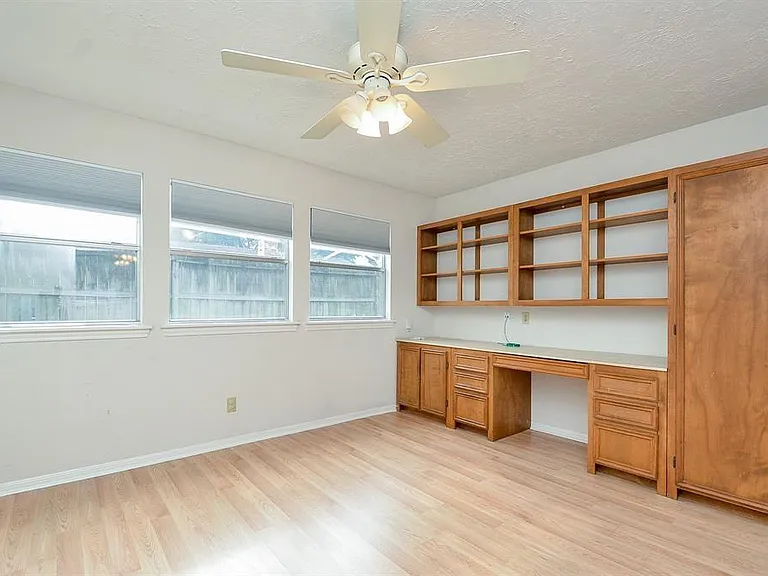 15815 Boulder Oaks Dr — Photo 13
