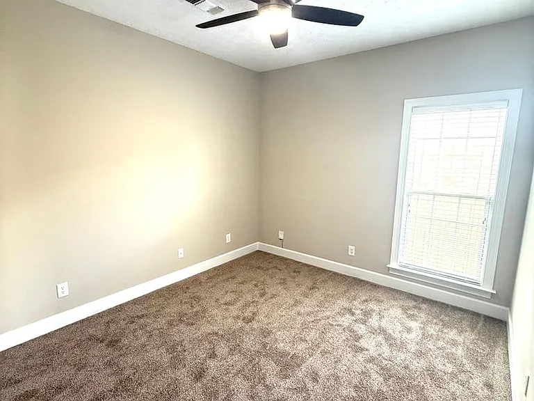 616 Coleman Way — Photo 15
