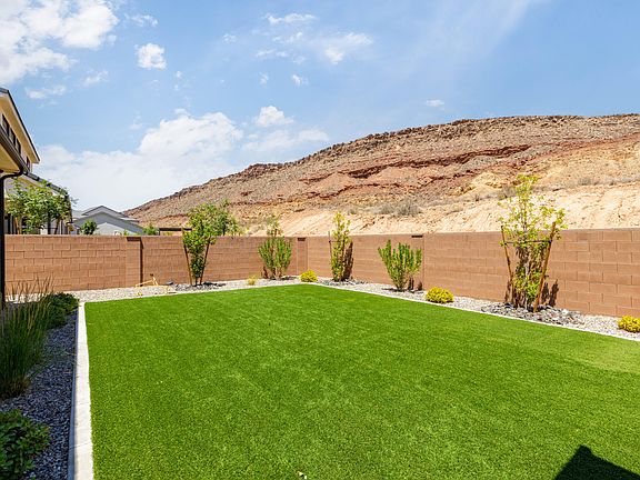 2nd image of 2871 E Rill Dr