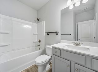 2005 Holman Forest Dr, Hoschton, GA 30548