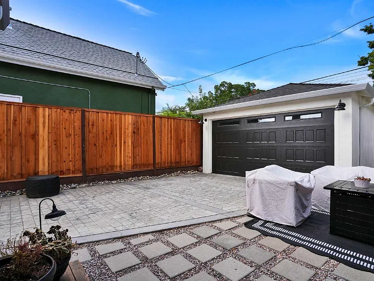 1835 Ellen Ave — Photo 36