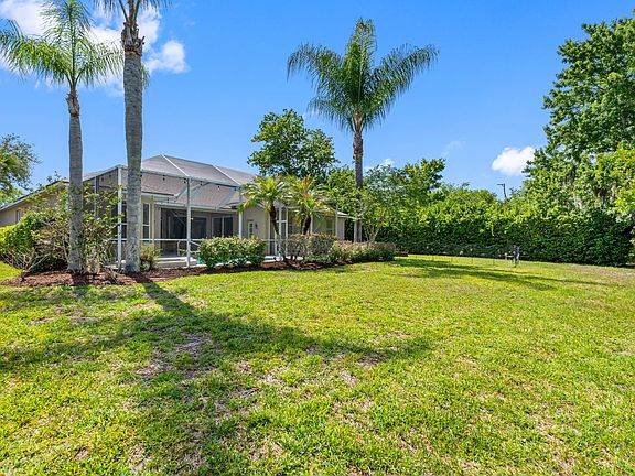 4th image of 21107 Bircholm Ct