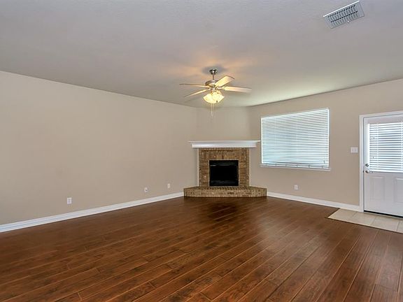 5th image of 11641 Maddie Ave