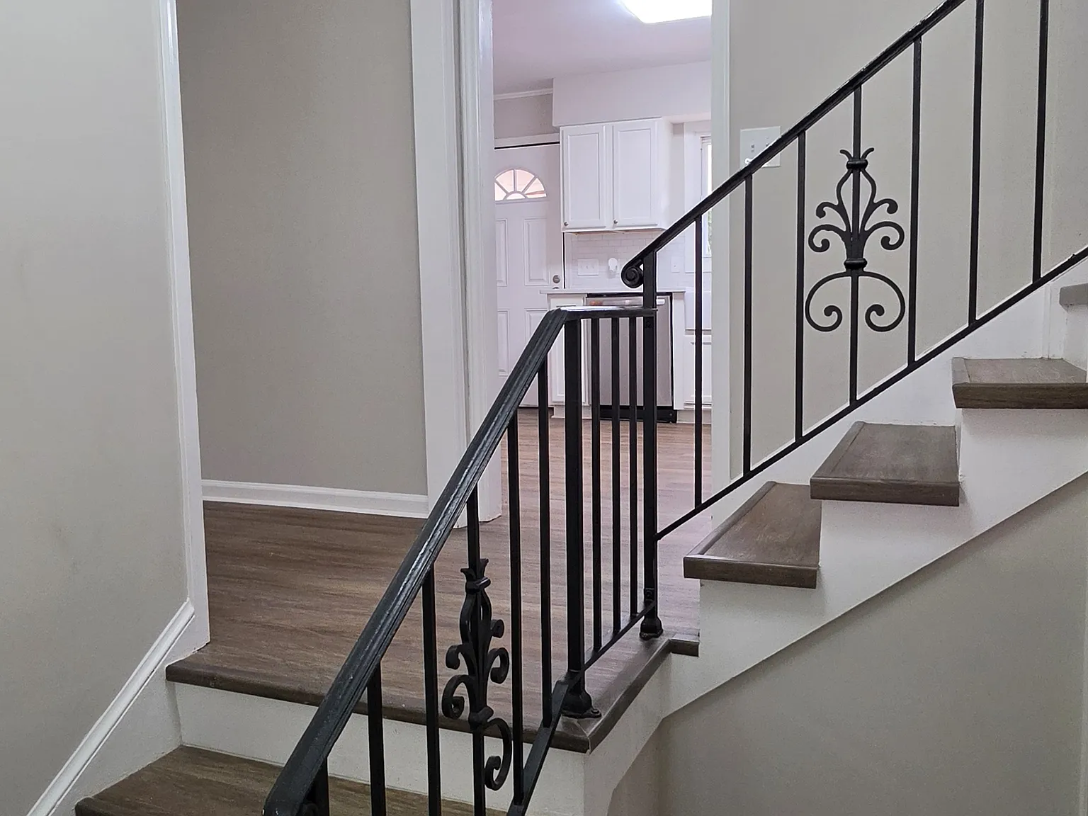 1010 Lewisville Clemmons Rd — Photo 4