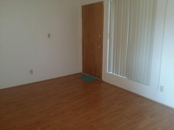 4th image of 610 E Acacia Ave APT 22