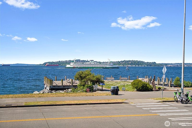 3rd image of 1156 Alki Avenue SW #104