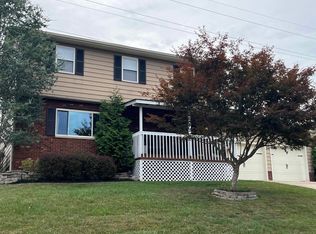 268 Twin View Ln, Huntington, WV 25704