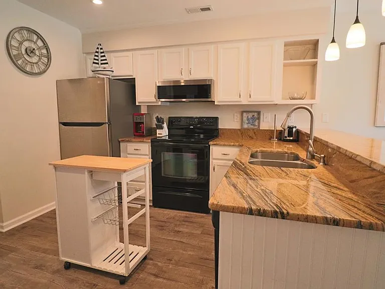 125 Crosswinds Dr — Photo 4