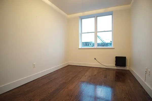 Rented by Lofts and Flats LLC | media 32