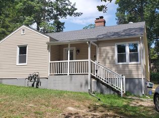 18412 Woodland Dr, Triangle, VA 22172
