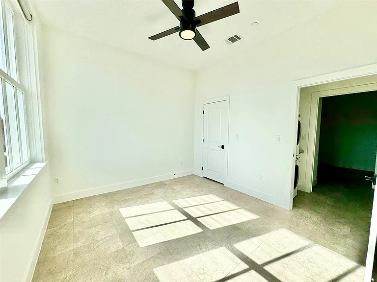 2102 Mechanic St #305 — Photo 15