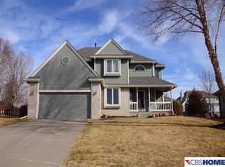 15818 Polk Cir, Omaha, NE 68135