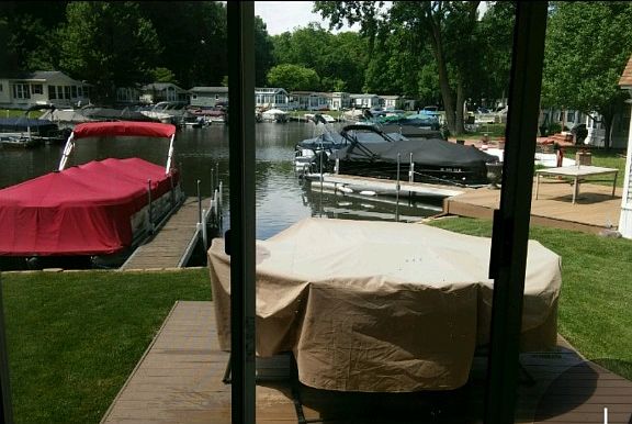 Double sided pier 
& Deck 