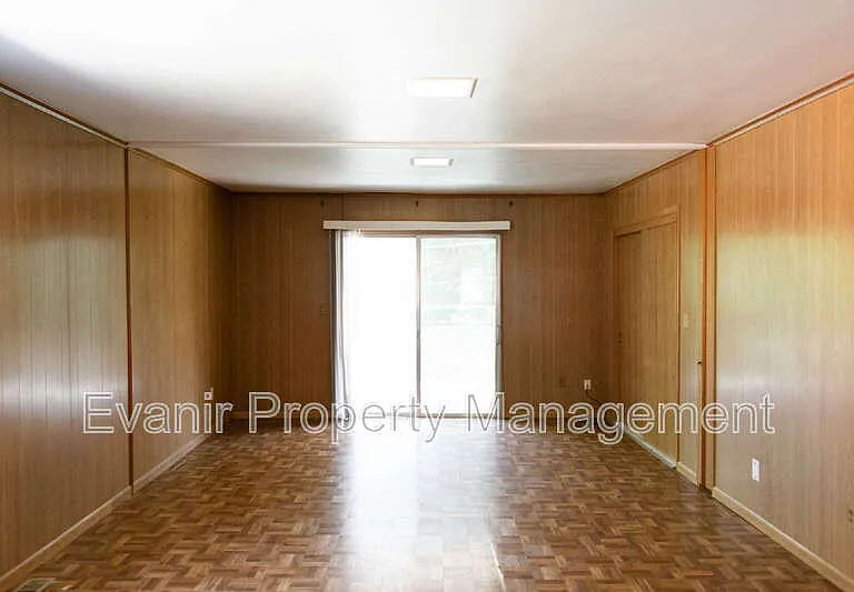 528 Heather Dr #1 — Photo 16