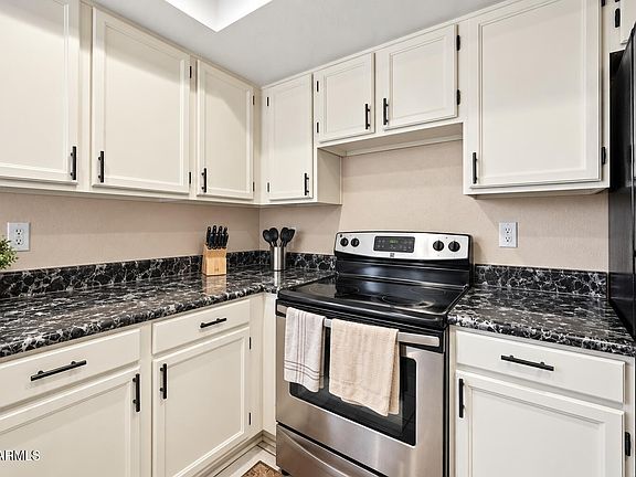 5th image of 2455 E BROADWAY Road #59