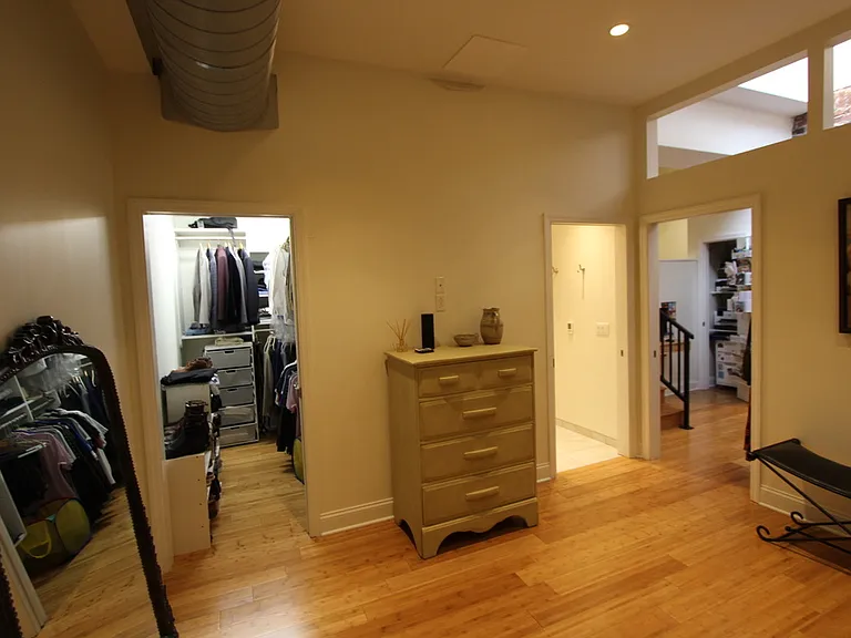 139 7th St #2000 — Photo 41