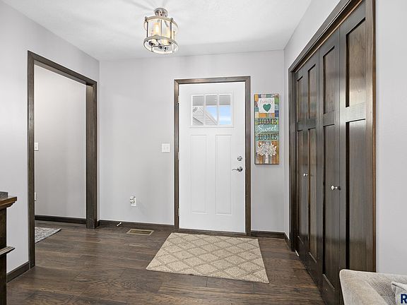 2nd image of 627 Cressman Trl