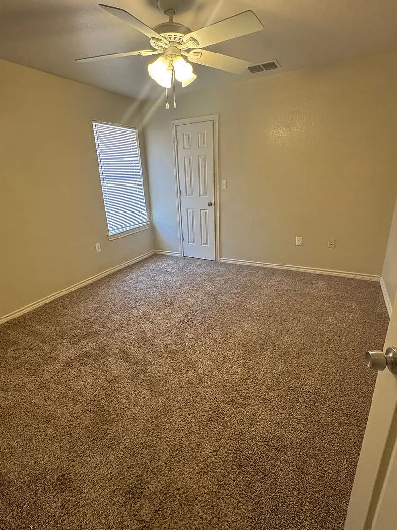 LCM 1208 N. Bangor Ave — Photo 4