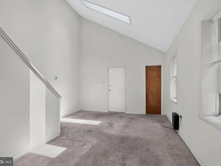 540 N 4th St #D — Photo 8