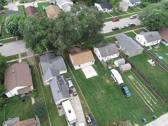 3rd image of 2300 N Delphos St