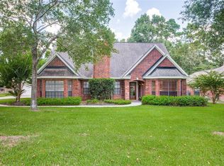 2423 Chantilly Ln, Conroe, TX 77384